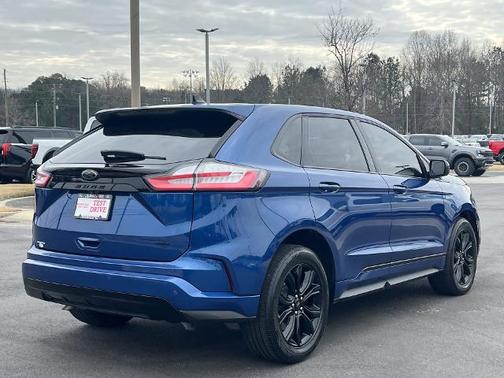 2023 Ford Edge SE