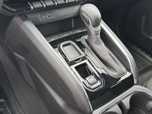 Sterling Metallic 2023 GMC Canyon Elevation