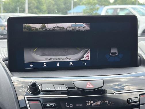 Lunar Silver Metallic 2023 Acura RDX Technology Package