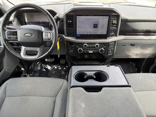 Iconic Silver Metallic 2025 Ford F-150 XLT
