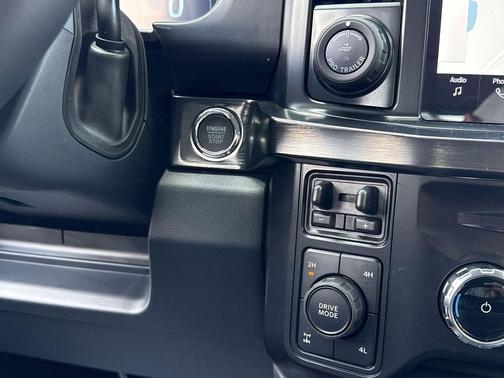 Agate Black Metallic 2026 Ford F-250 Lariat