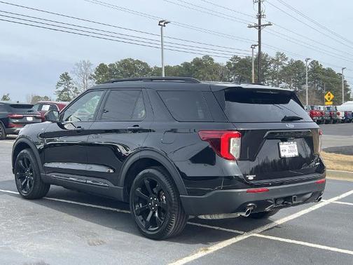 2023 Ford Explorer ST-LINE