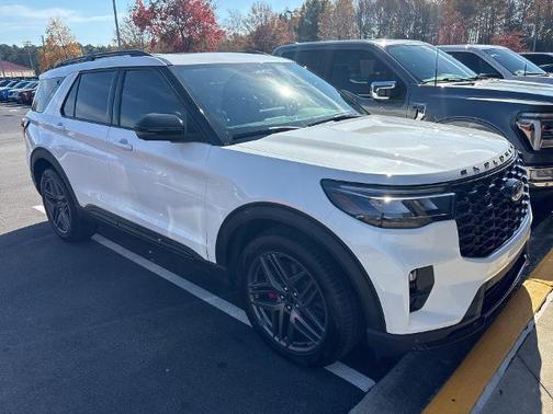 2025 Ford Explorer ST