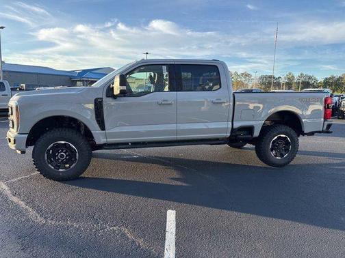 2025 Ford F-250 XLT