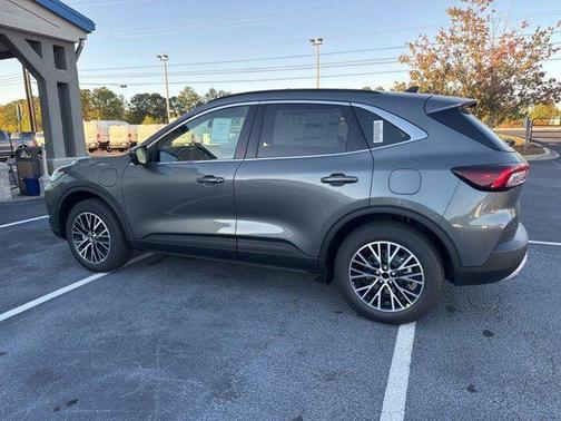 2025 Ford Escape Base