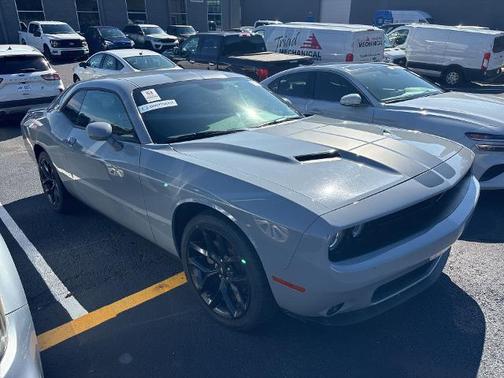 2022 Dodge Challenger SXT