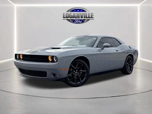 2022 Dodge Challenger SXT