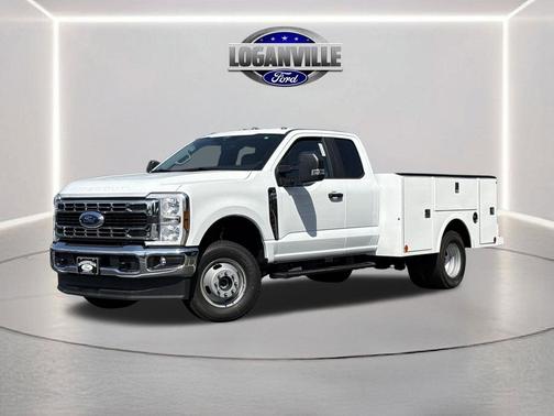 Oxford White 2025 Ford F-350 XL