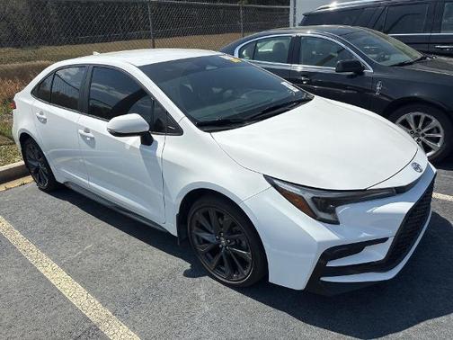 Ice 2024 Toyota Corolla SE