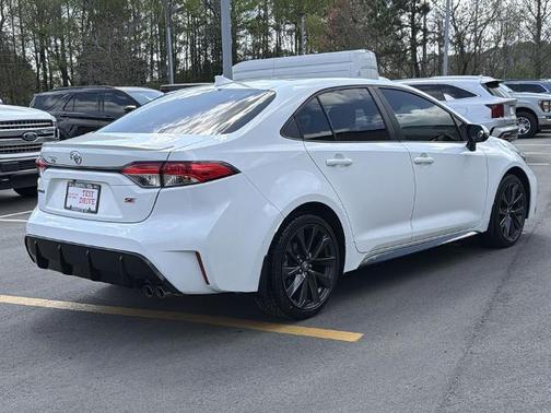 Ice 2024 Toyota Corolla SE