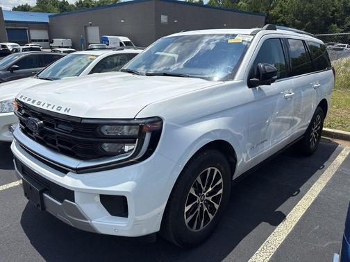 Oxford White 2025 Ford Expedition Platinum