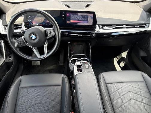 Alpine White 2024 BMW X1 XDRIVE28I