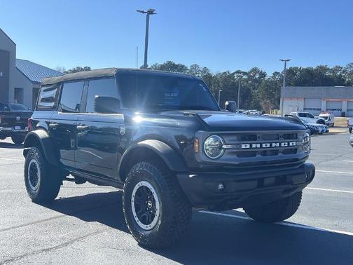 2023 Ford Bronco 