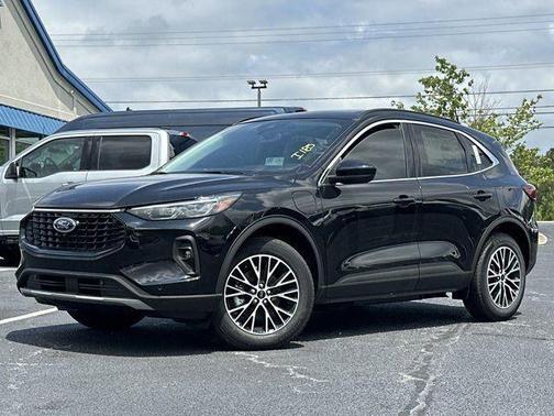 2025 Ford Escape Base