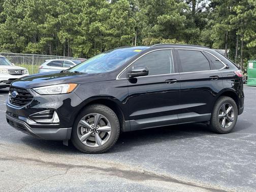Agate Black Metallic 2022 Ford Edge SEL