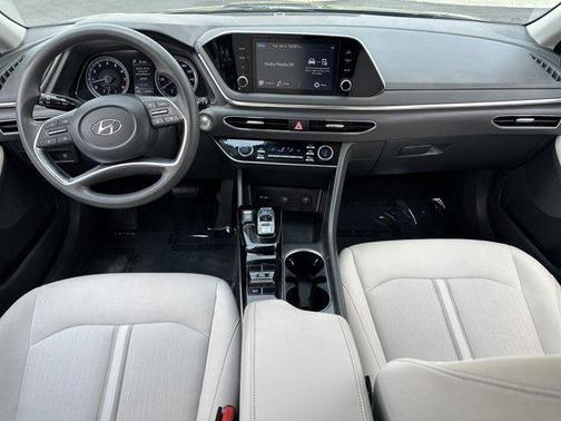 2022 Hyundai SONATA SEL