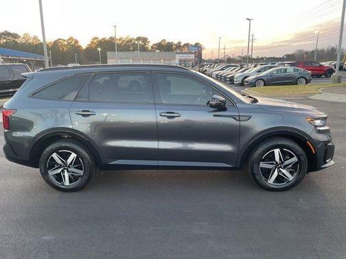 2023 Kia Sorento S