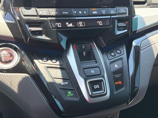 Crystal Black Pearl 2018 Honda Odyssey Elite