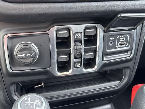 Black Clearcoat 2025 Jeep Wrangler 4xe Sahara