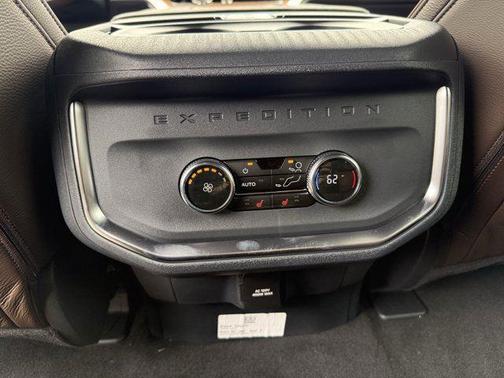 2025 Ford Expedition King Ranch