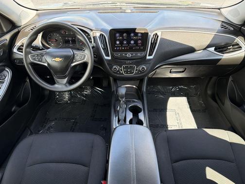 Sterling Gray Metallic 2024 Chevrolet Malibu FWD 1LT
