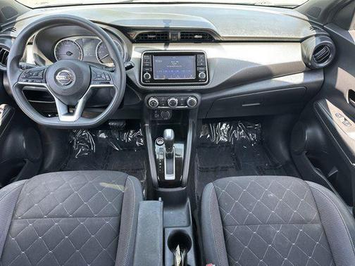 2019 Nissan Kicks S