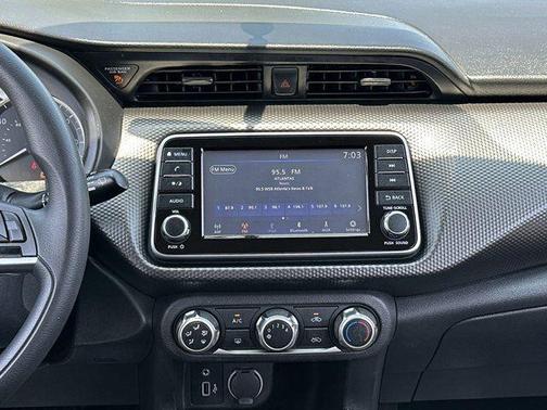 2019 Nissan Kicks S