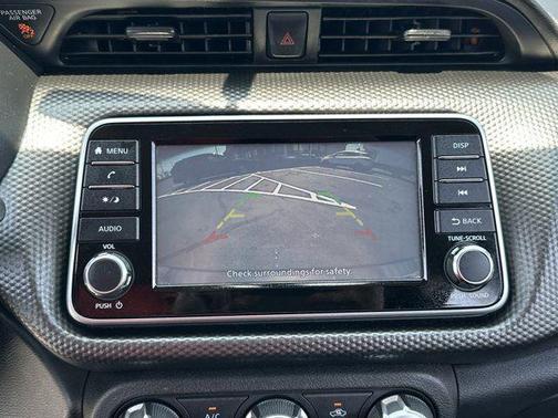 2019 Nissan Kicks S