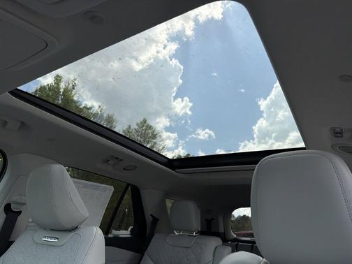 Agate Black Metallic 2026 Ford Explorer Platinum