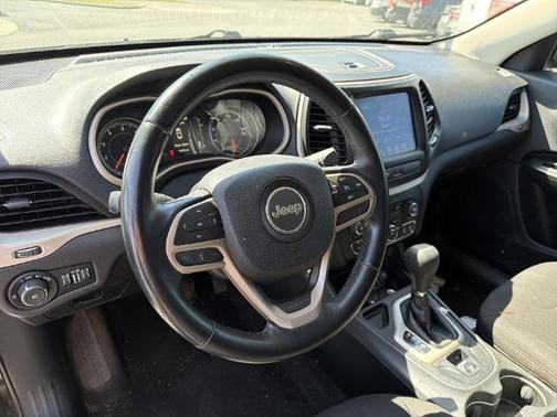 Recon Green Clearcoat 2017 Jeep Cherokee LATITUDE