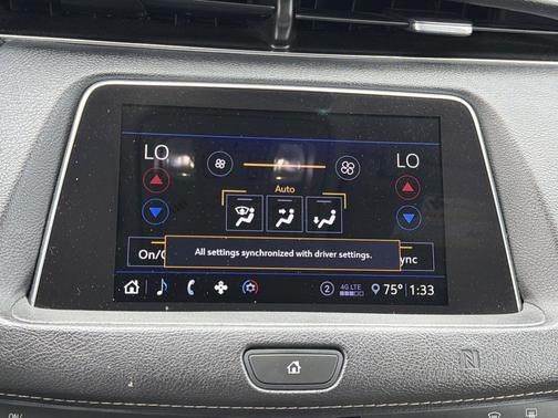 Stellar Black Metallic 2020 Cadillac XT4 Luxury
