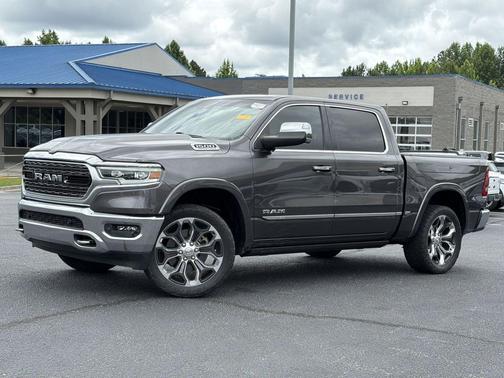 Granite Crystal Metallic Clearcoat 2022 RAM 1500 Limited