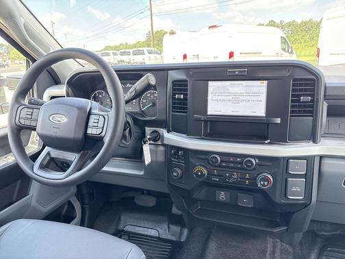 Oxford White 2026 Ford F-450 XL