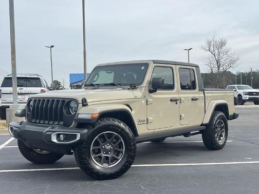 2022 Jeep Gladiator OVERLAND