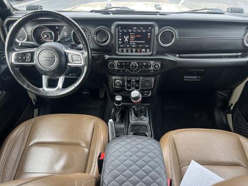 2022 Jeep Gladiator OVERLAND