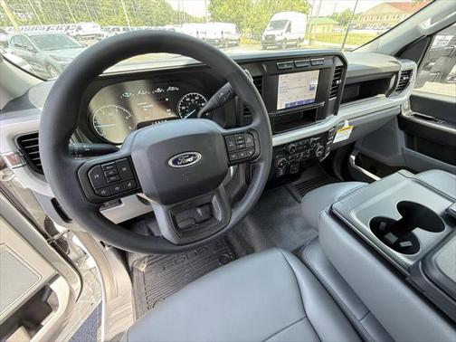 2025 Ford F-450 XL