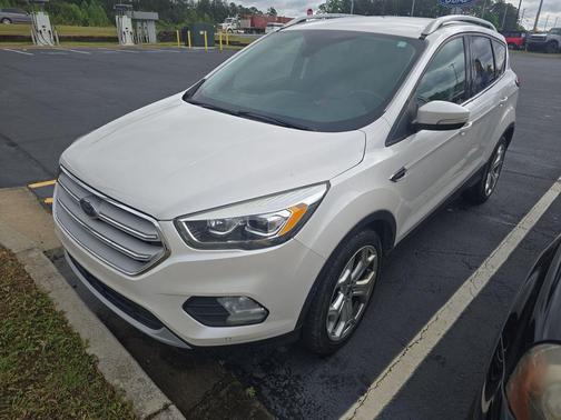 White Platinum Clearcoat Metallic 2019 Ford Escape Titanium
