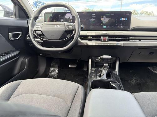 Aurora Black Pearl 2025 Kia K4 LXS