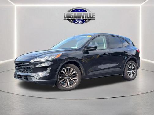 Agate Black Metallic 2022 Ford Escape SE