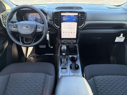 Desert Sand 2026 Ford Ranger XLT