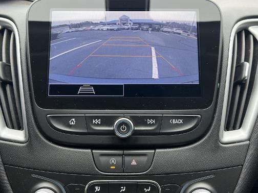 2022 Chevrolet Malibu LT W/1LT