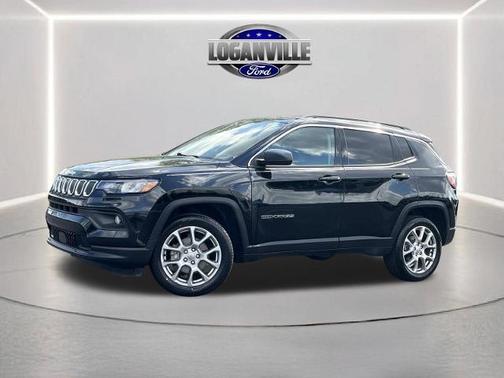 Diamond Black 2022 Jeep Compass LATITUDE LUX