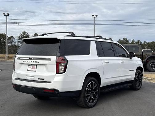 2022 Chevrolet Suburban RST