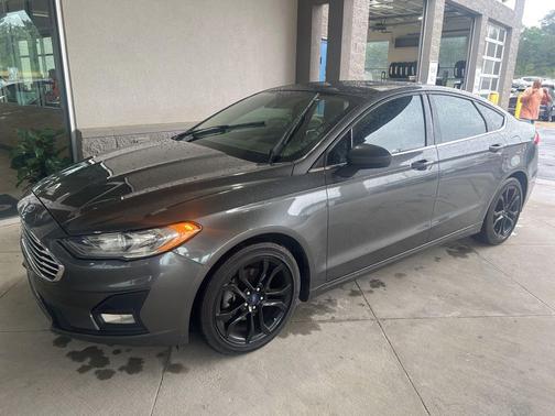 Magnetic Metallic 2019 Ford Fusion SE