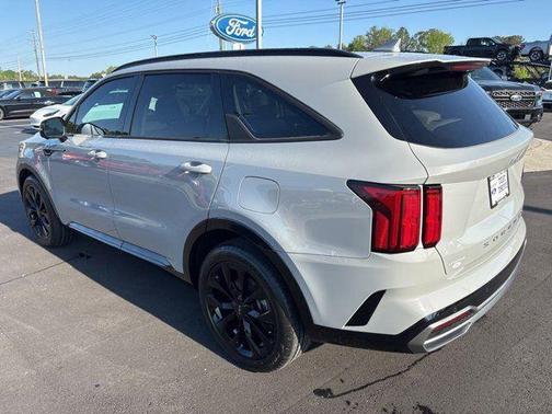 2022 Kia Sorento SX
