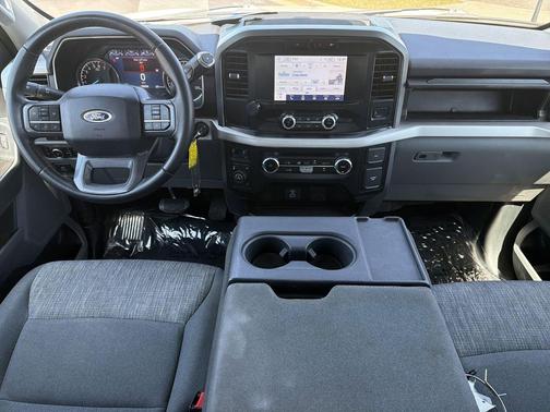 Oxford White 2023 Ford F-150 XLT