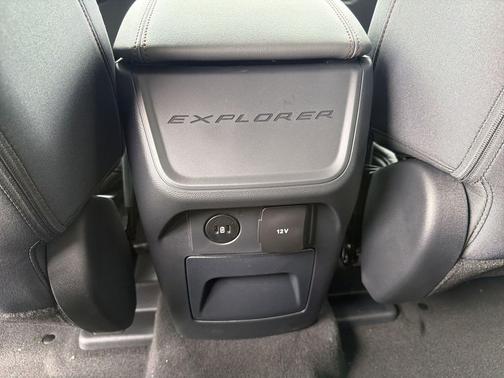 Vapor Blue Metallic 2026 Ford Explorer Active