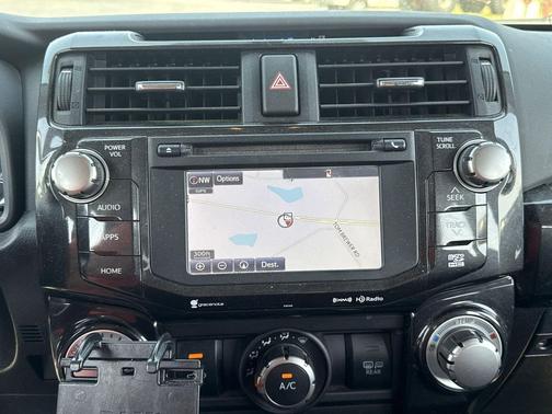 Classic Silver Metallic 2016 Toyota 4Runner Trail Premium