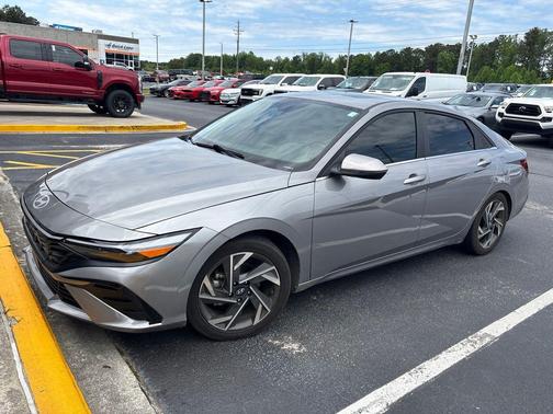 Fluid Metal 2025 Hyundai ELANTRA HEV Limited