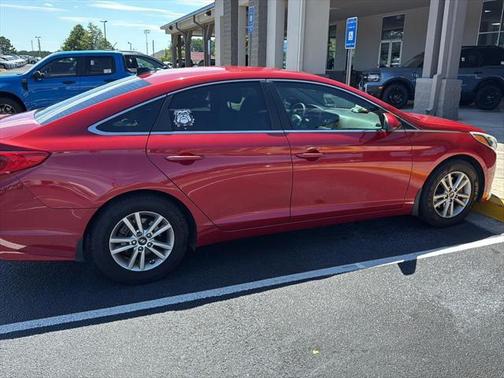 2017 Hyundai SONATA SE